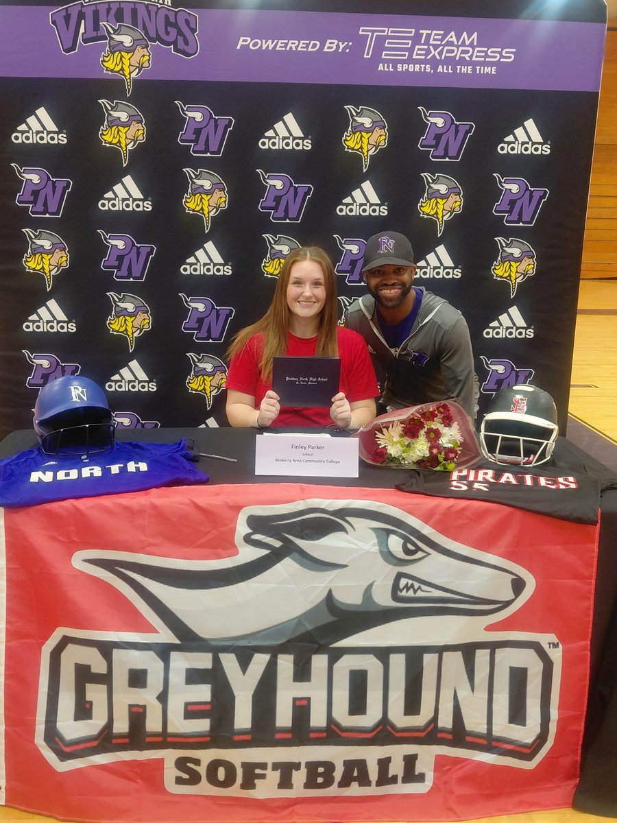 FinleyParker55's tweet photo. Oficial!!! Thank you to everyone that came and made it so special! @MACC_Softball @SLPsoftball @PNHSoftball https://t.co/RDg7zjiG17