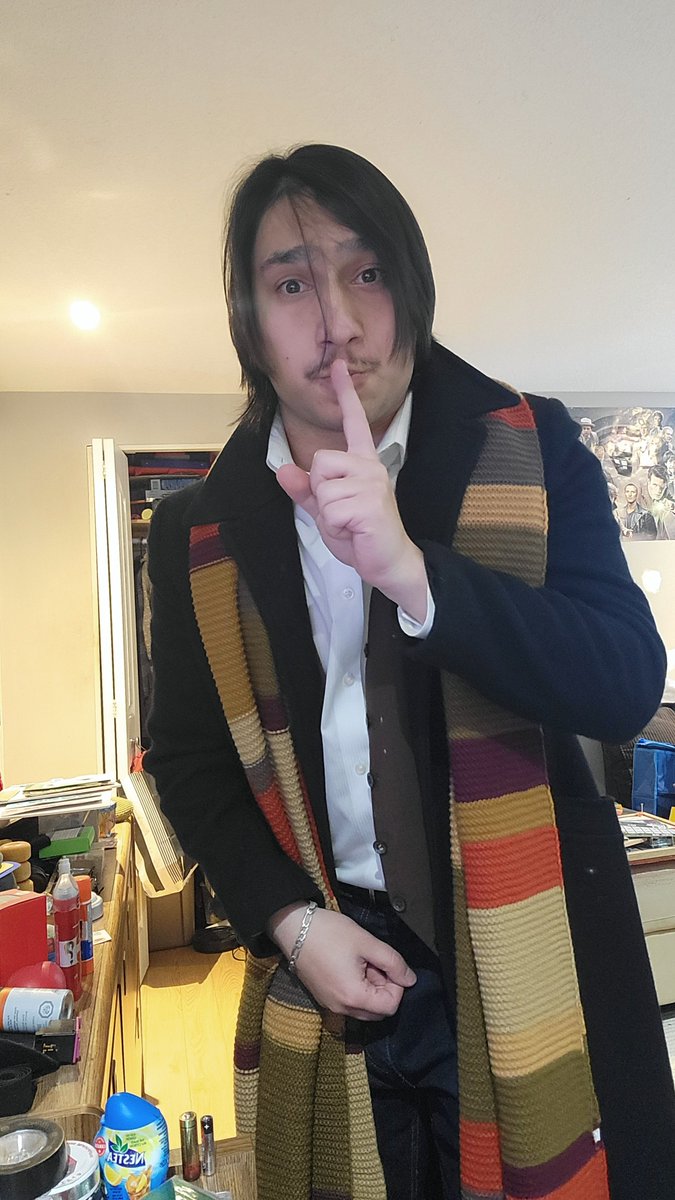 nadermuhhidene's tweet image. This Scarf Is Just Too Cool!

Season 16/17 Fourth Doctor Scarf Made By @Lovarzi 

🤎💛💚💙❤️💜

#DoctorWho #4thDoctorScarf #ClassicDoctorWho #FourthDoctor