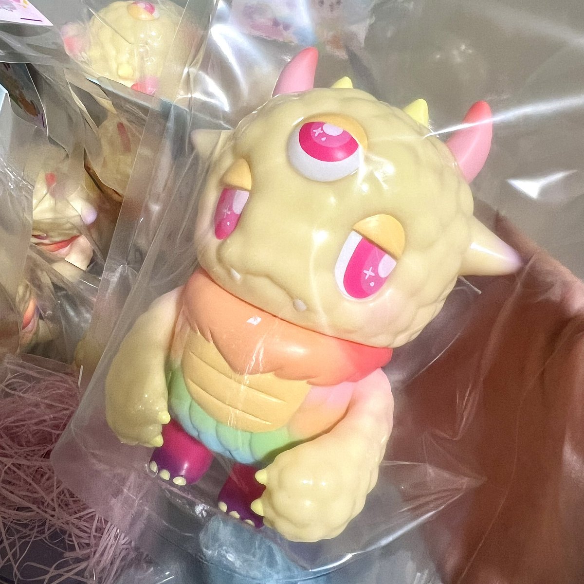 怪獣ネムケ ナイトメアカラー nightmare color ひかりバンビ 怪獣ネムケ ナイトメアカラー nightmare color ひかりバンビ - メルカリ