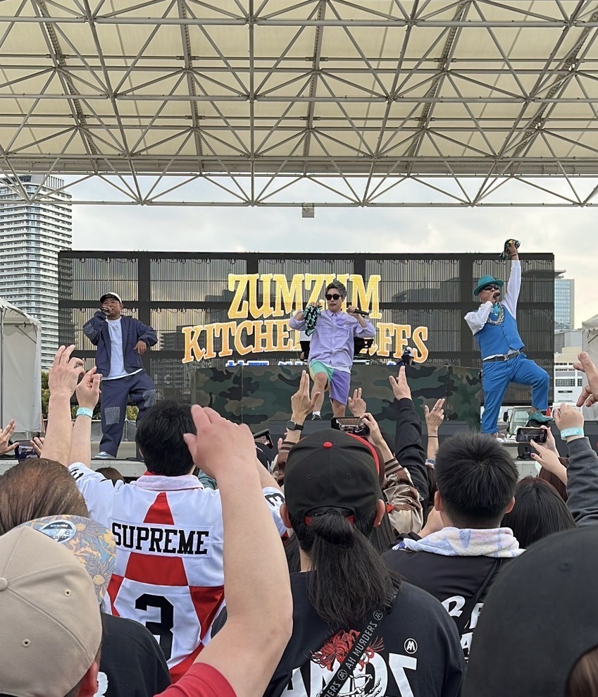 kuushinelm's tweet photo. 【私の趣味•介護職•30代•男】
学生時代に出会ったレゲエにドはまり。毎日 僕のモチベを上げて僕にとってはなくてはならないもの。ライブや野外フェスに行き飛び跳ねてストレス発散！１番のおすすめは『singerRAY』です。ぜひ聴いて欲しい。音楽は素晴らしい！
#介護のお仕事 https://t.co/947tLWGeGQ