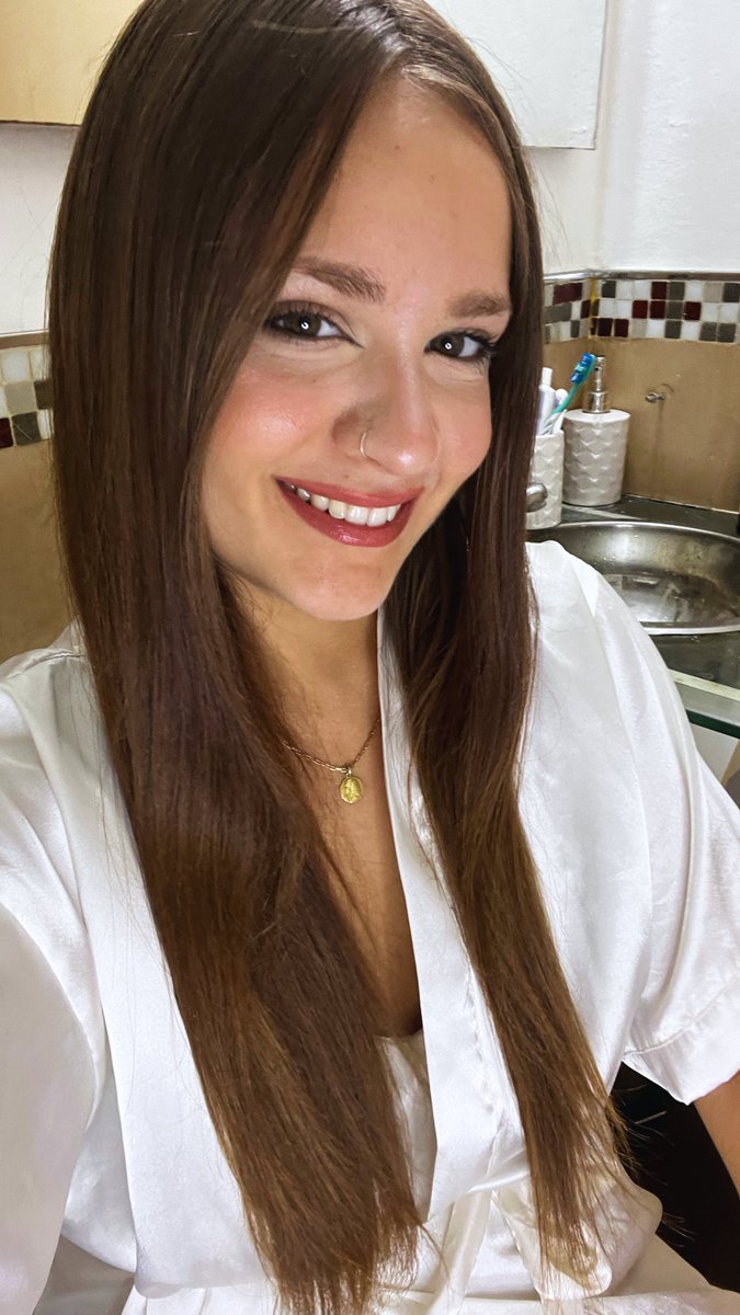 Christy_Charms_'s tweet image. If I smile at you like this, would you melt