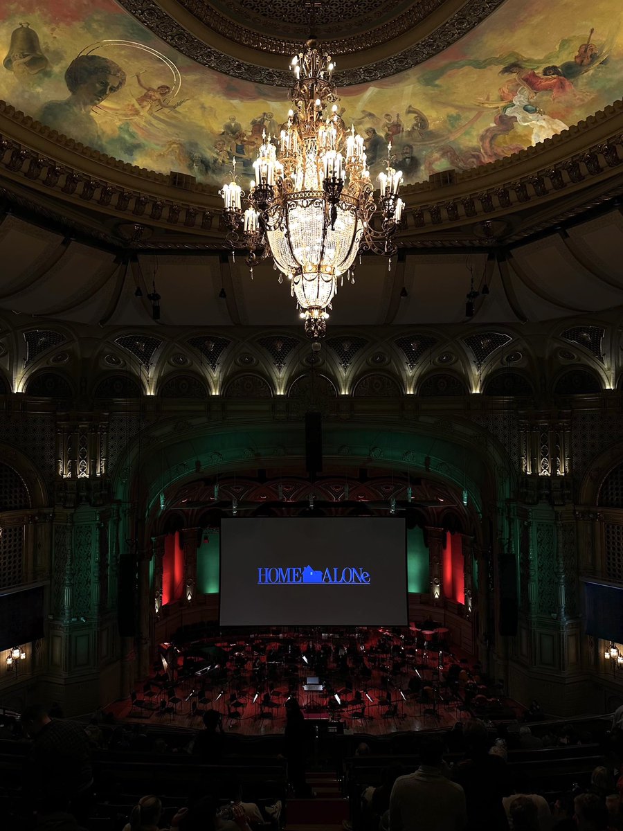 spravko's tweet image. The best Home Alone experience by @VSOrchestra 🎼