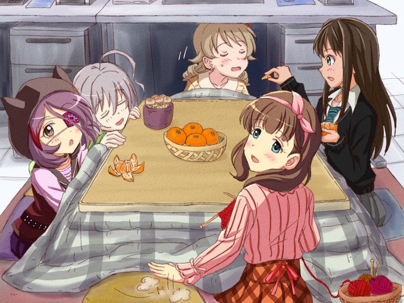 寒いからこたつに入りたいけど入ったら絶対に寝る 