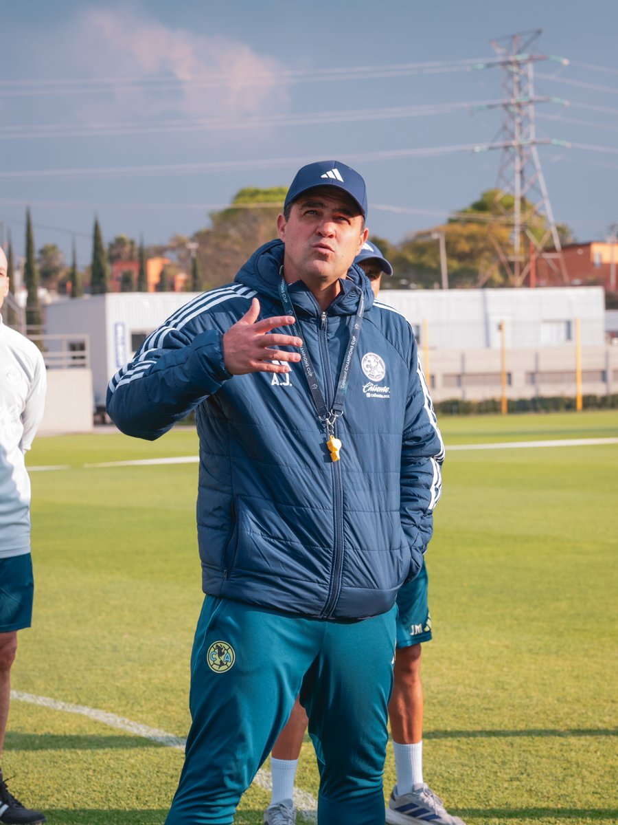 Club América tweet media