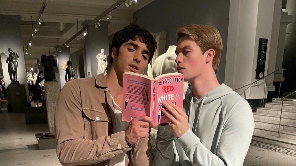 awheartstopper's tweet image. 