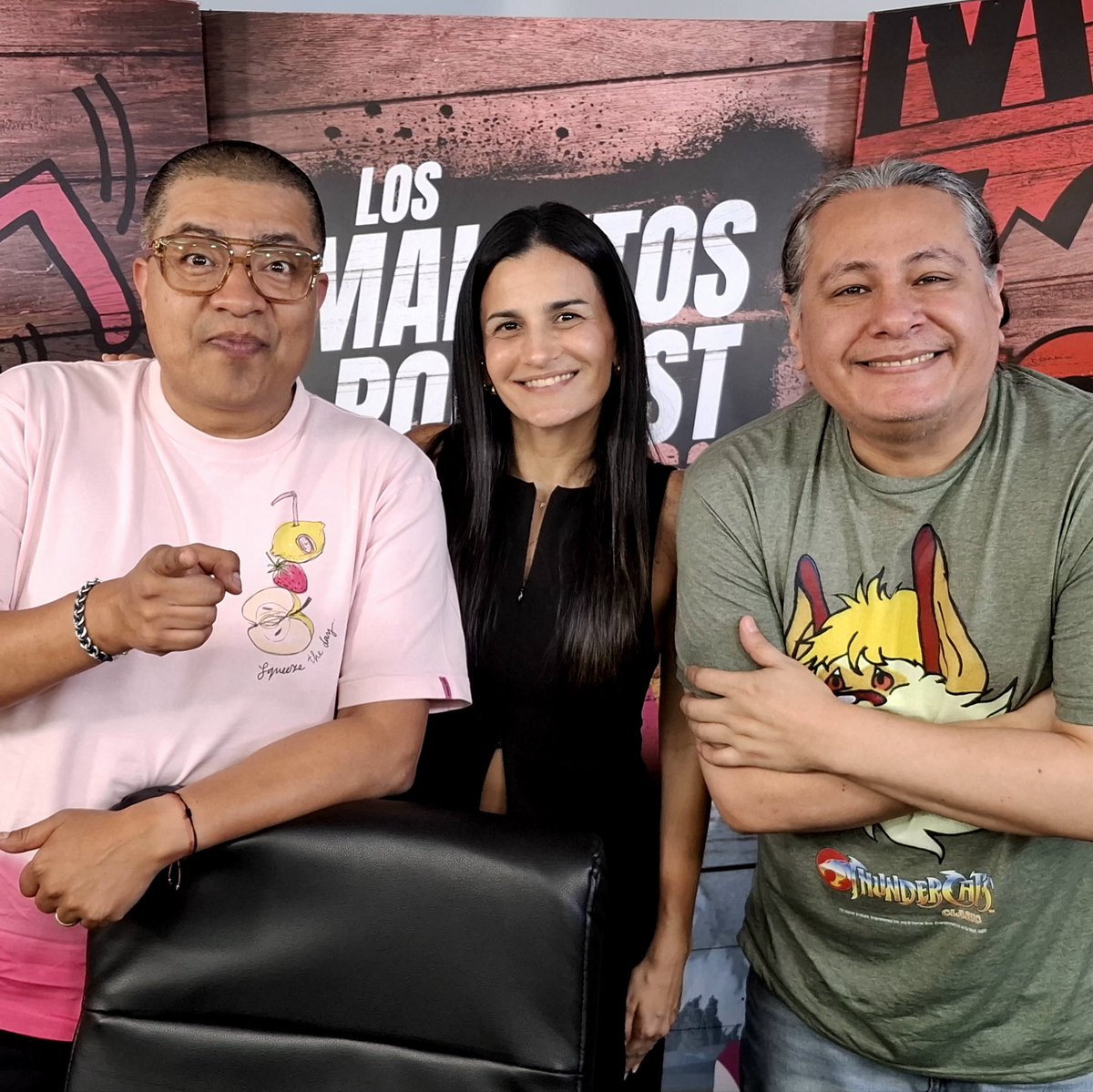 MananaMaldita's tweet photo. Muchas gracias por la visita, Gabriela π₯³π
Felices por conocerte en persona β₯οΈ
Deja tu β₯οΈ y comparte nuestro contenido π
#LosMalditosPodcast #VideoPodcastPeru #HumorPeru https://t.co/SkSV1gvzsd