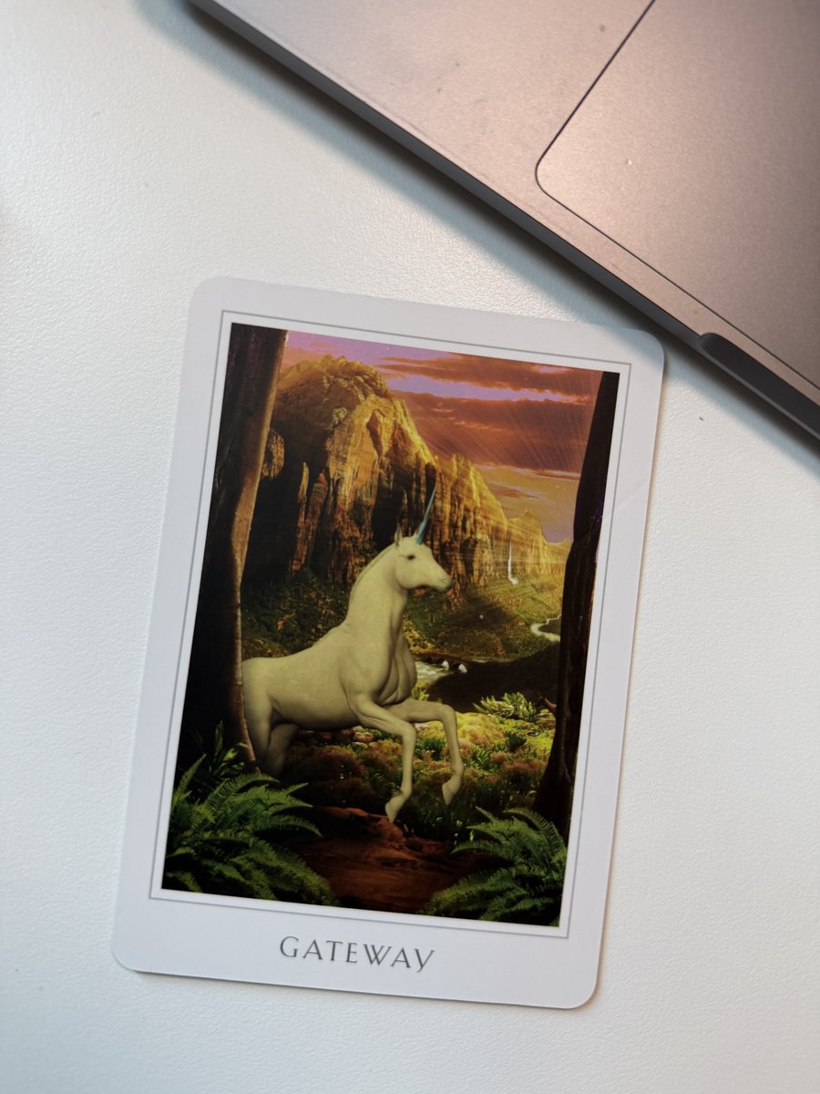 ur card of the day — 19/12/2025 

🛒 : อย่ากลัวการลงมือทำ เพราะการลงมือทำอะไรเล็กๆน้อยๆ เป็นการเปิดโอกาสอันยิ่งใหญ่ได้ 

— ช่วงนี้โอกาสของเรากำลังจะมาถึงแล้วเรากำลังจะได้รับโอกาสในการที่จะสร้างอะไรซักอย่างหรือการเปลี่ยนแปลงอะไรซักอย่างเพื่อตัวเอง