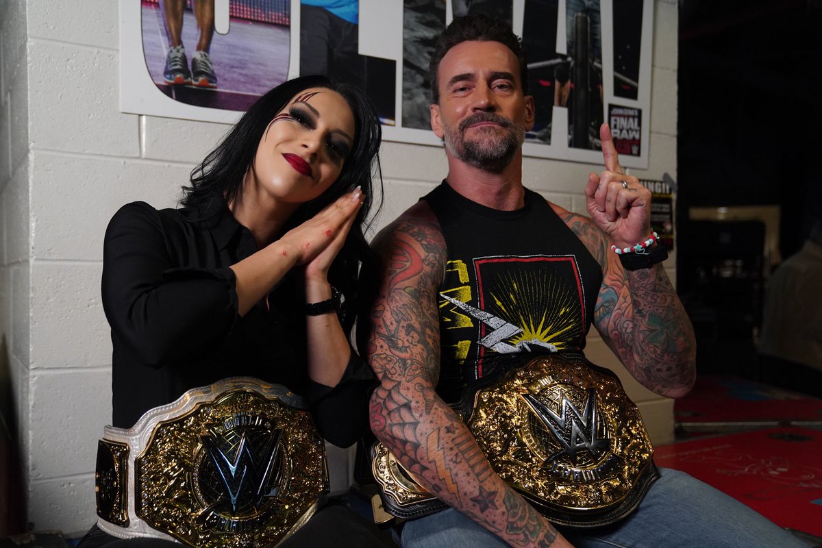 Campeones ✨

<a href="/CMPunk/">player/coach</a>