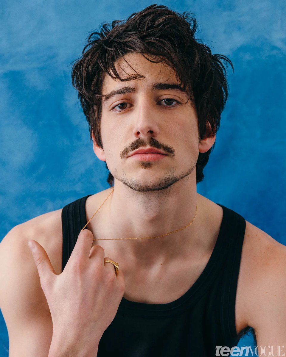 PopCrave's tweet photo. Milo Manheim has screen-tested for the role of Flynn Rider in Disney’s live-action ‘Tangled,’ @THR reports. https://t.co/cJ8dxIqRMi