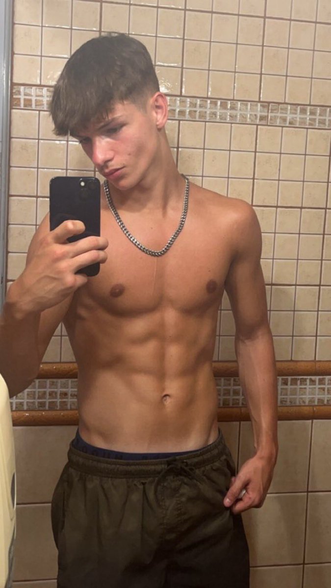 goonerbaterbro tweet media