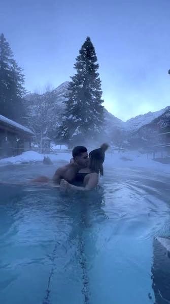 ACATHERINE100's tweet image. Aderassa (first spinoff) features the story of many people, but the main couple is Crown Prince Ryker Nekshi and Silvan Norrix of The Silver Forest 🥶❄️🧊⛸️💙🩵💎💍
#LoveStory #uptosnowgood #royalchristmas