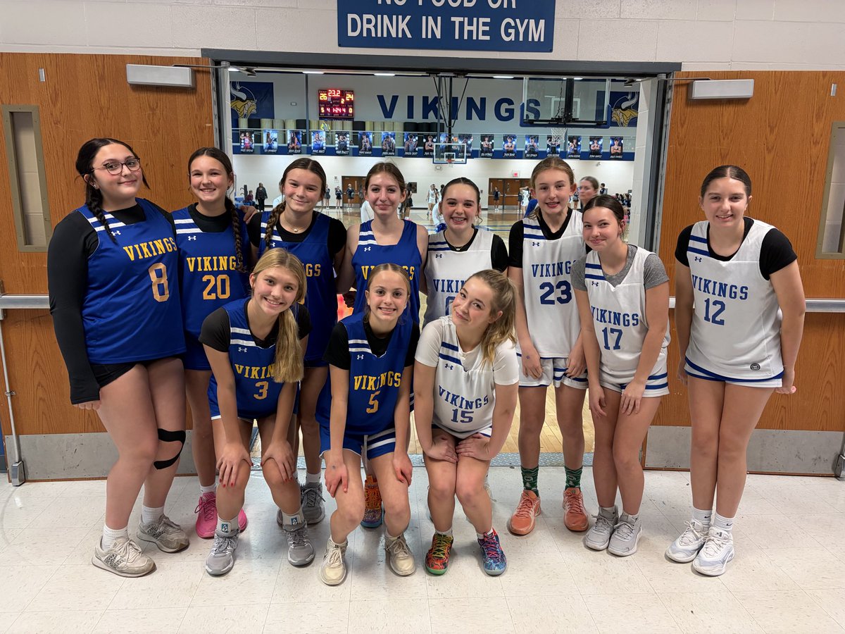 MAFoster1975's tweet photo. @fhladyvikingbb Thanks for having us.  The girls loved it! https://t.co/jI6Ss111W9