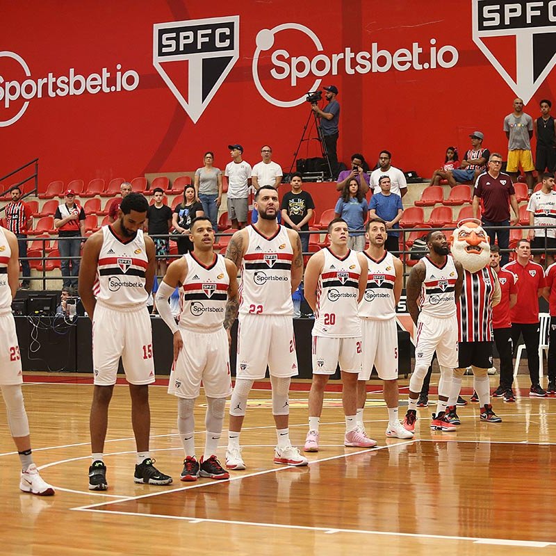 SPFC24Horas_'s tweet image. O São Paulo é sua pura hipocrisia: 

✔️ Festa Junina custar R$ 3,5 milhões
❌ Basquete do ano todo custar R$ 5,2 milhões

Apenas um pequeno paralelo de como as coisas funcionam...