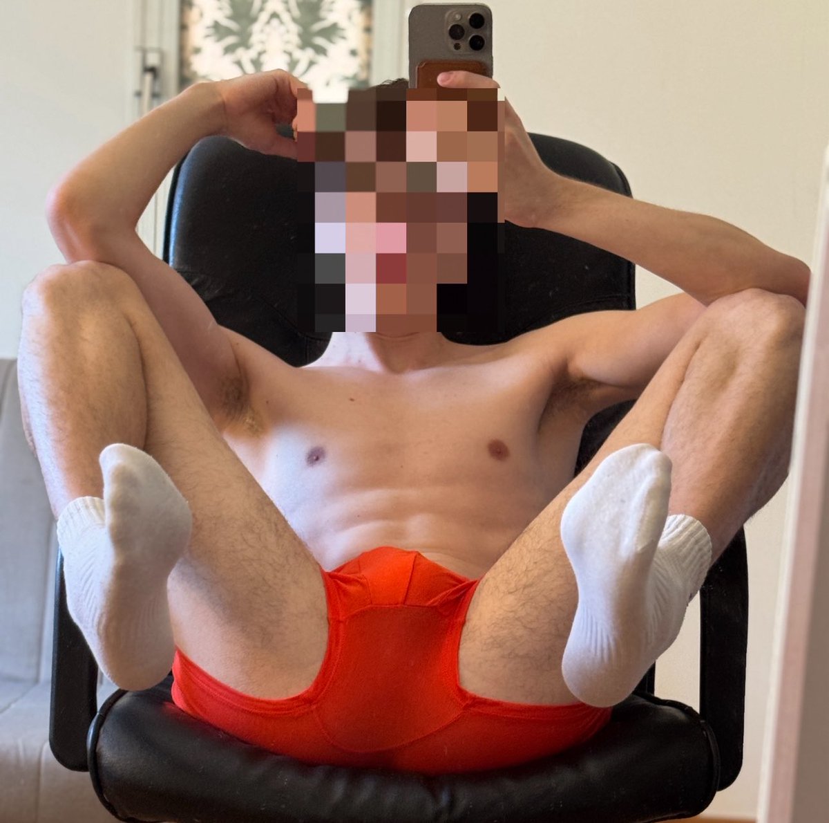 טוסיק קטן🌈 tweet media