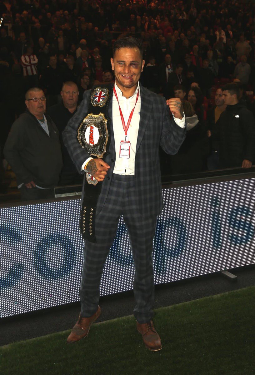 Black eye Friday. Let’s aveee itttt 💪🏻💪🏻💪🏻💪🏻😂😂😂

#TheNightmare