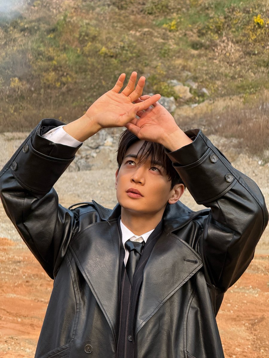 SHINee's tweet image. 네게로 빠져가. 

#MINHO #민호
#TEMPO #MINHO_TEMPO
#SHINee #샤이니