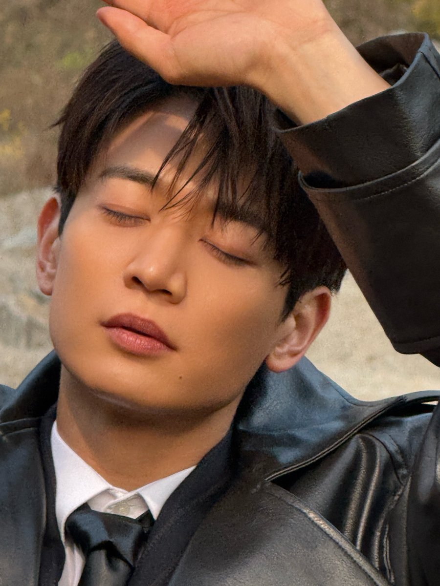 SHINee's tweet image. 네게로 빠져가. 

#MINHO #민호
#TEMPO #MINHO_TEMPO
#SHINee #샤이니