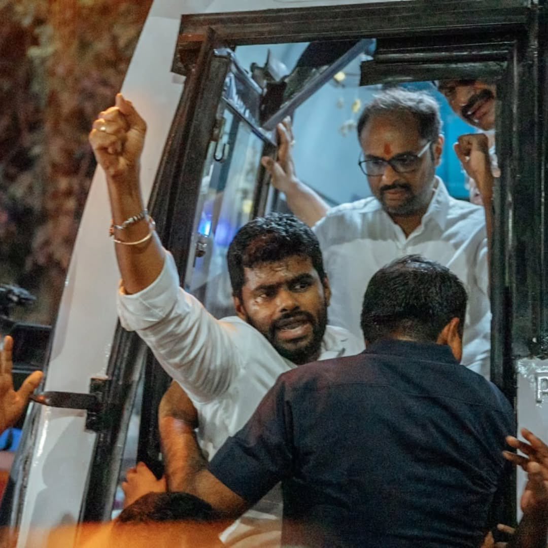 Hinduism_sci's tweet image. He will be the next Chief Minister of Tamil Nadu.

Repost if you agree with me 🙌🏻🙏🏻