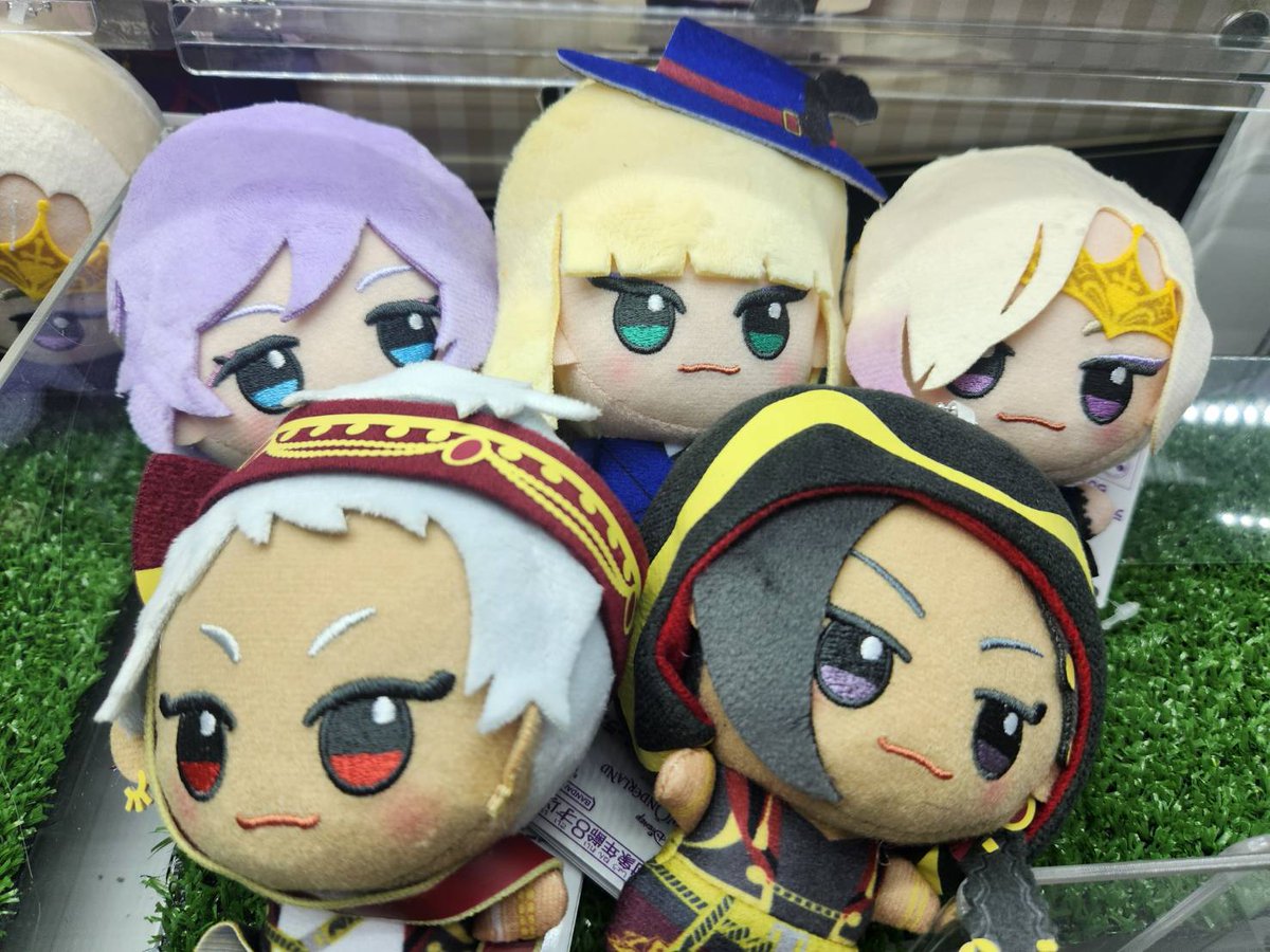 新景品情報 】 ディズニーツイステッドワンダーランド ちびぐるみ～寮