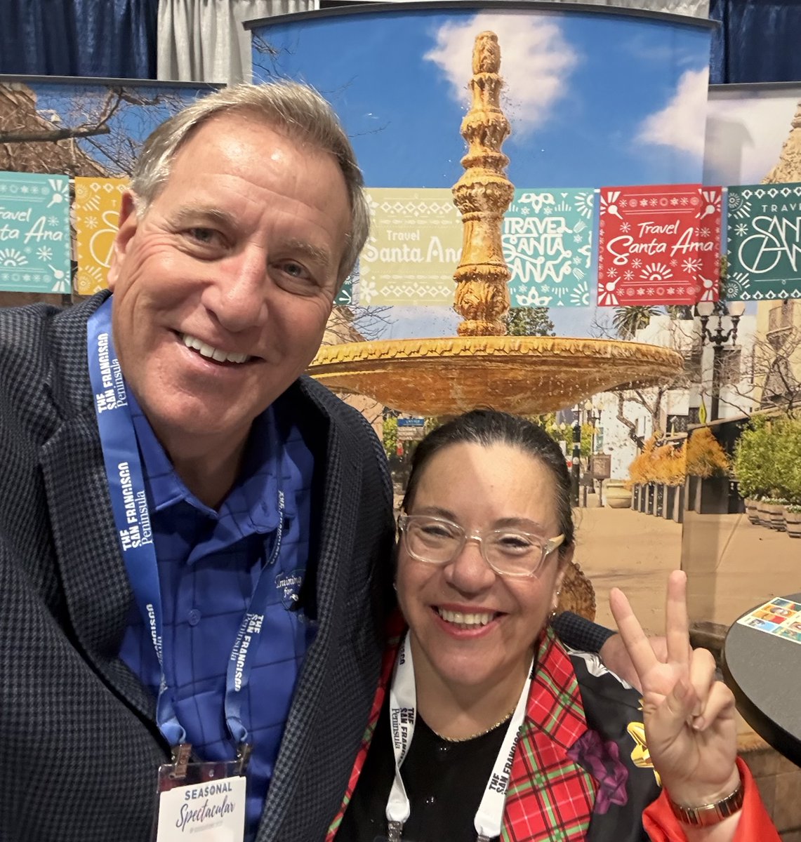 Another enthusiastic, hard-working #hospitality. #destination salesperson putting her creativity to use in her booth at yesterday's “Seasonal Spectacular” tradeshow by <a href="/assoc_west/">Associations West</a> in Sacramento was my new friend AnaLaura Becerra, CDME, CMP, CTA of <a href="/travelsantaana/">travelsantaana</a>. Way to go!