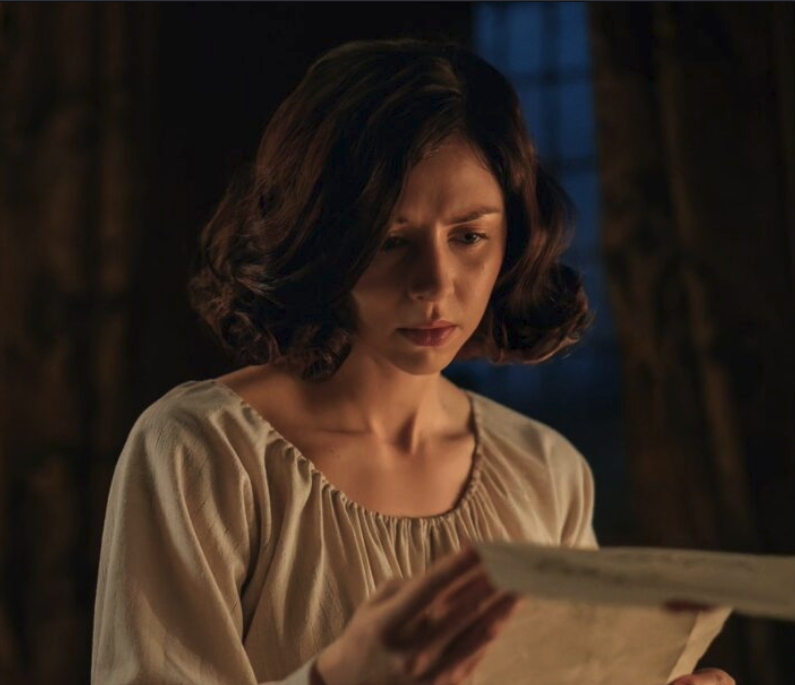 tsellman's tweet photo. Big shout out of "HAPPY BIRTHDAY" to Hermione Corfield who celebrates her birthday today! What a year it's been with Hermione just outstanding in the #Outlander prequel #BloodOfMyBlood !👏Have a wonderful day Hermione! #TallieLintra #WeHuntTogether #FearBelow #SeaFever #RustCreek https://t.co/g7qRBgPzfm