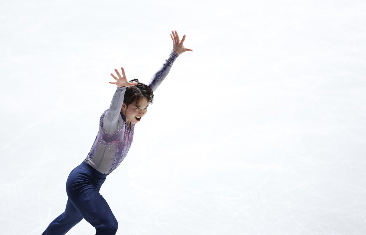 miyazaki_hochi's tweet photo. ショートプログラムで演技する友野一希⛸️

#フィギュアスケート全日本選手権 https://t.co/JzOkHXOmm1