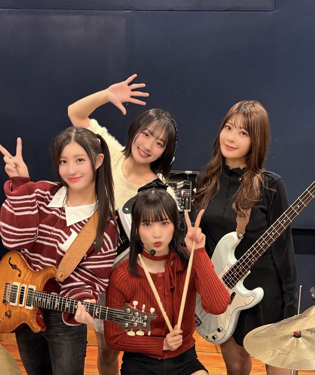 うたたね またすごいの出てきたな #うたたねzzz #全員可愛いガールズバンド