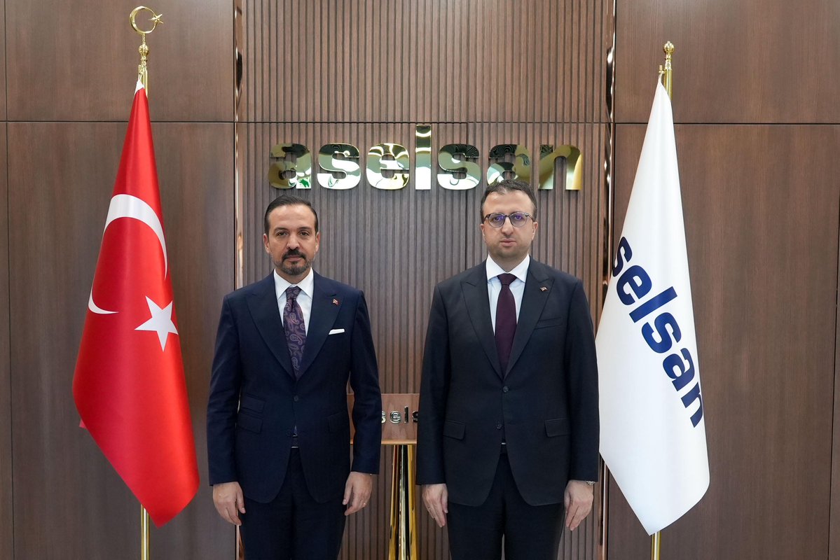 zorlu77's tweet image. Savunma Sanayimizin gurur markalarımızdan ASELSAN’ı ziyaret ederek Genel Müdür Ahmet Akyol’dan son çalışmalarla ilgili bilgi aldık. 

Özellikle çok katmanlı ve yerli savunma sistemimiz Çelik Kubbe inşa sürecinin hızlı ve başarılı ilerleyişi ülkemiz adına kıvanç verici. 

Bu…