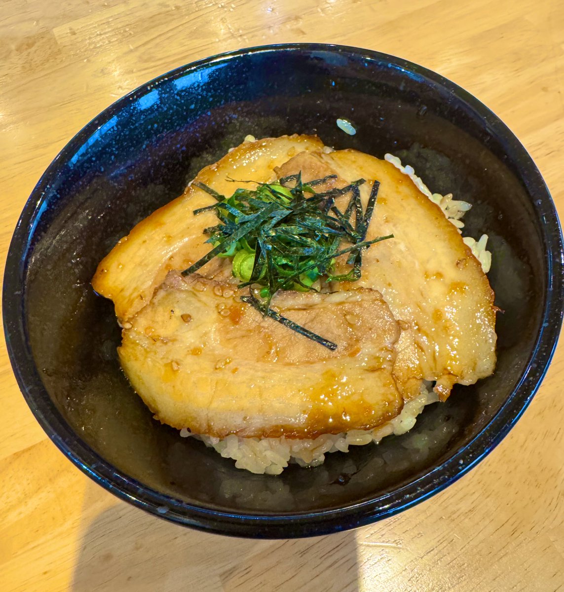 腹が減っては戦ができぬ。