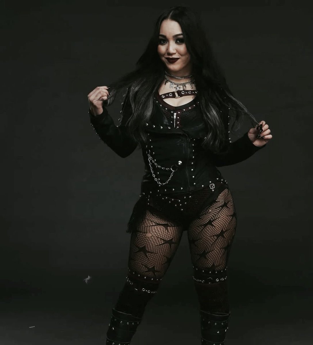 Everyone already knows who the 𝐠𝐫𝐞𝐚𝐭𝐞𝐬𝐭 is. ☆