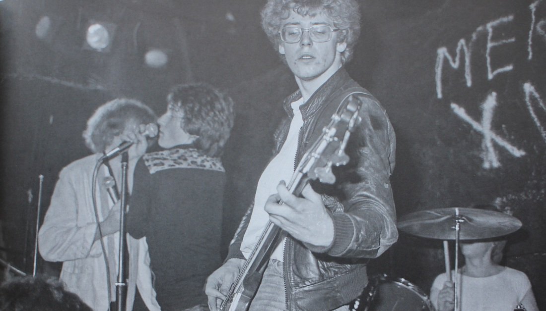 [U2 On This Day] 19 de Dezembro | December 19 

u2-timeline.blogspot.com/2015/12/1219.h…

#OTD #OnThisDay #U2History