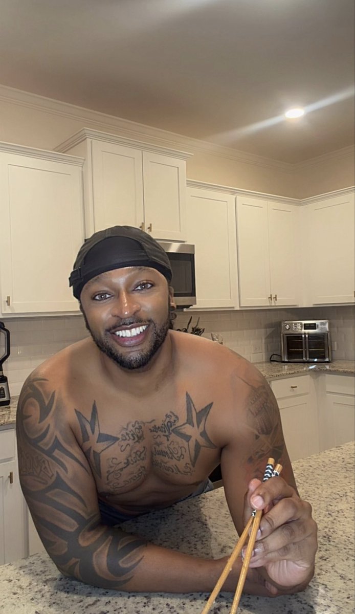 IamBThompson12 tweet media