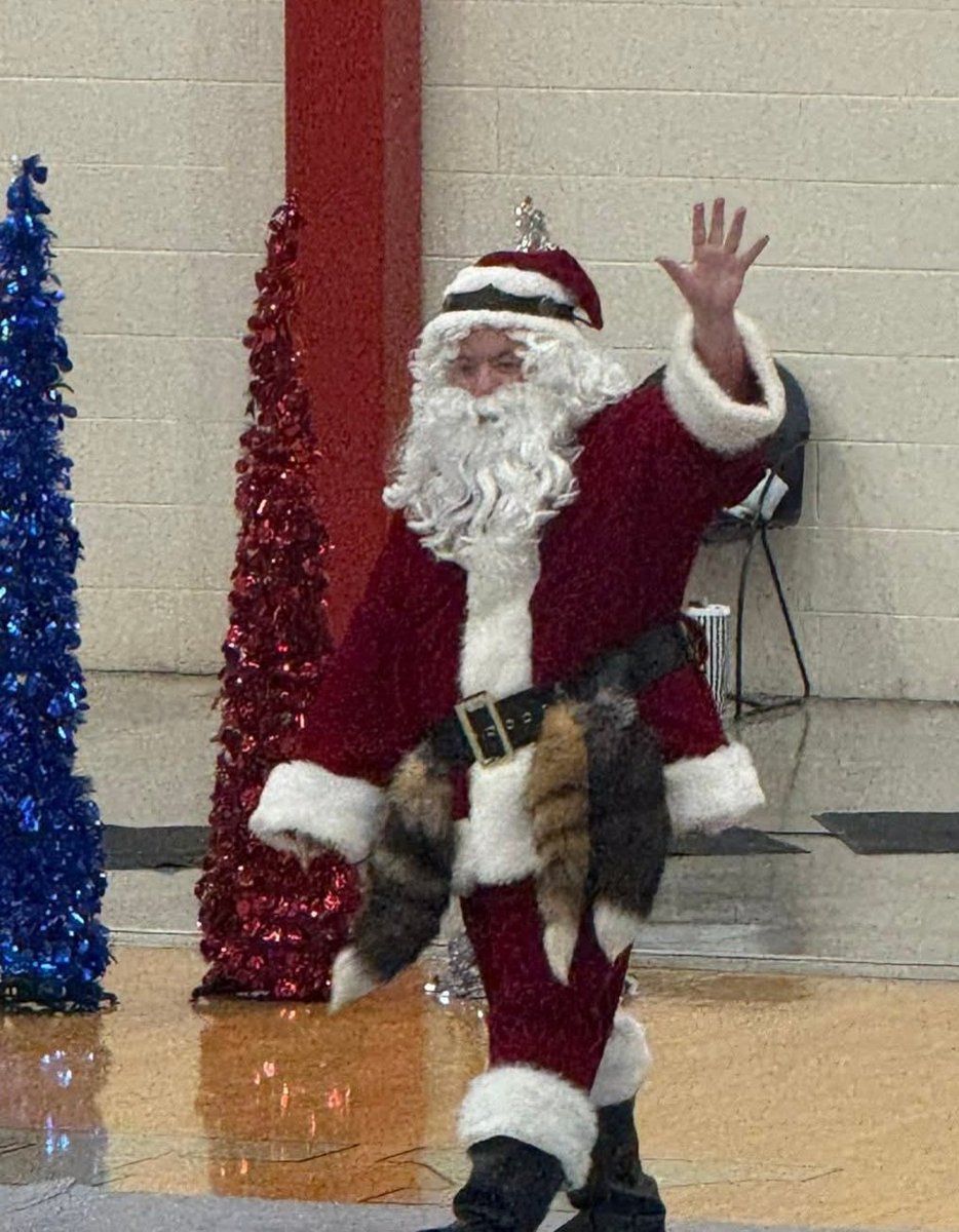 Bravo to the Boyd County Middle School Band and Choir on a fantastic concert! The final note has sounded for another holiday concert gauntlet... someone said something about a "long winters nap". Santa OUT!