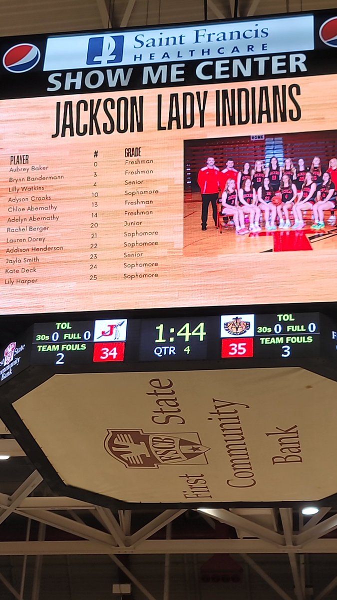 First State Community Bank Holiday Classic tweet media