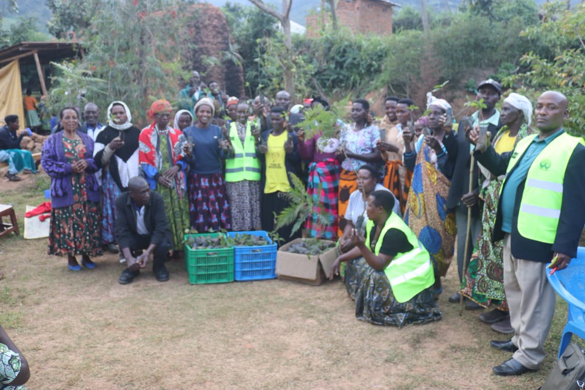 anitah86699's tweet photo. Grassroot appreciation and policy amendment through community education and mobilisation, right.
When you see this what comes to your mind.
#friendsofnatureecoadvocates
#practicalclimatechangereaponses
#ikamirocommunitylandcare https://t.co/OPUYihAgP2