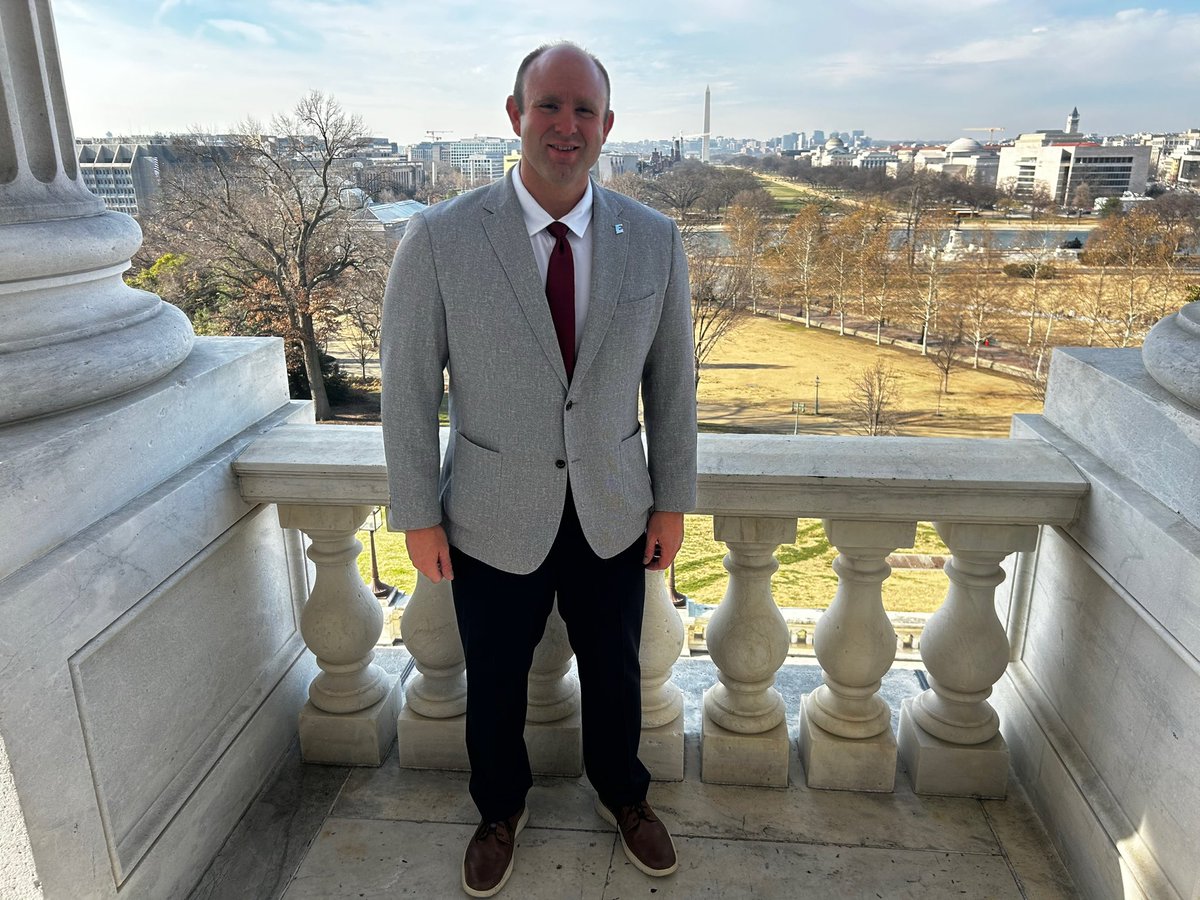 Grateful to represent <a href="/eku/">EKU</a> and <a href="/ekupresident/">EKU President</a> in meeting with <a href="/SpeakerJohnson/">Speaker Mike Johnson</a> in DC. Thank you Speaker Johnson for taking the time today and for your service to our country!