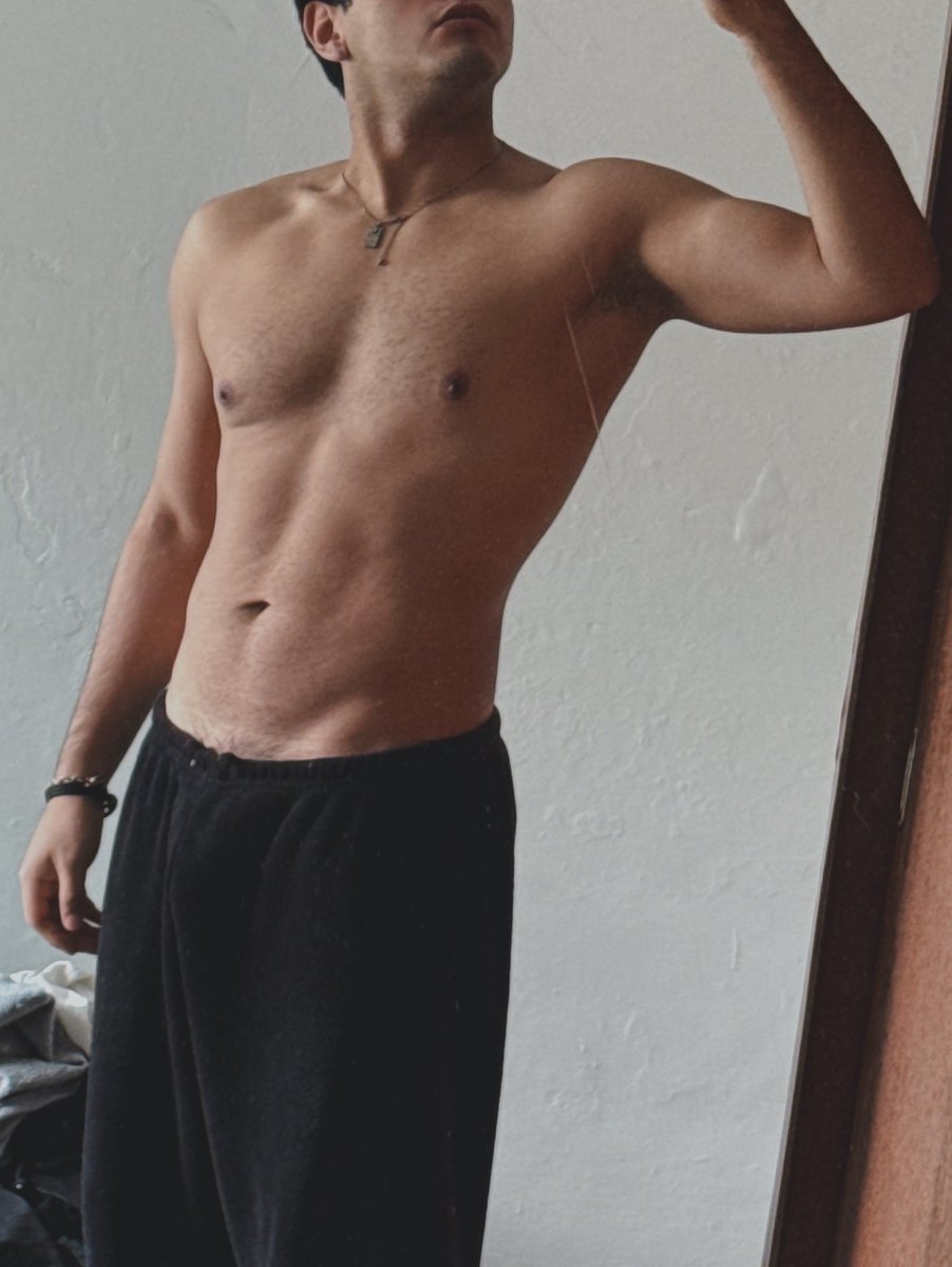 MiloxDec's tweet photo. Buenas noches pueblo 

#gay #twink #bottom #grindr 

@Grindr @Telegram_gay_ @JuevesMegaHot @Funny_MXXX @clubolimpocmdx @SO_DO_ME @gayporn_videos https://t.co/wUsa1wJ4s3