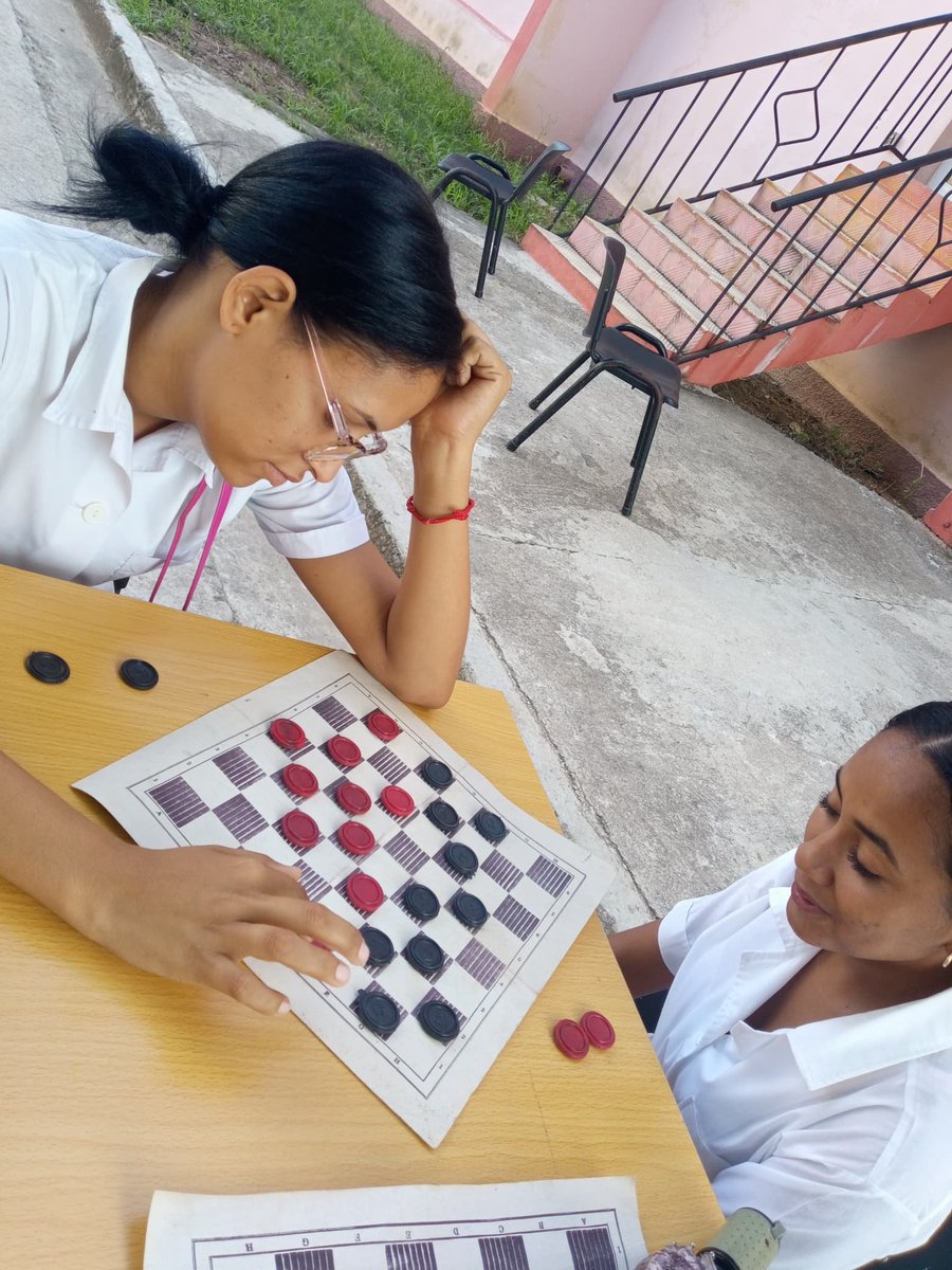 La Federación Estudiantil Universitaria🇨🇺 de la Universidad de Ciencias Médicas de Granma🏬, celebró su aniversario 1️⃣0️⃣3️⃣ por todo lo alto.

Se realizaron encuentros deportivos🤾🏀, juegos de mesa ✉️ y muchas otras actividades.

#AquiEstoyYo
#103AñosFEU
#100AñosConFidel