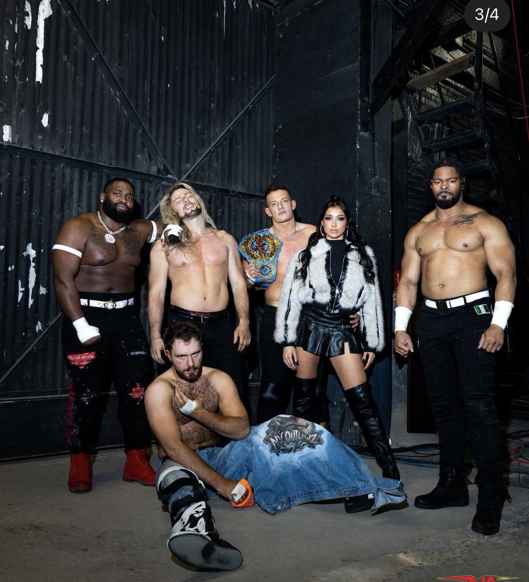 DON’T TRUST ANYONE. tweet media