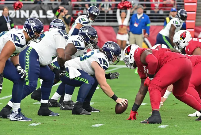 arlet25e's tweet photo. Division Destiny on the Line: Seahawks Host Rams in Playoff Primer! . More >> https://t.co/pIBPtxrfDm

#Seahawks #RamsHouse #ThursdayNightFootball #NFCWest #Hawks https://t.co/czzrOQFB3N