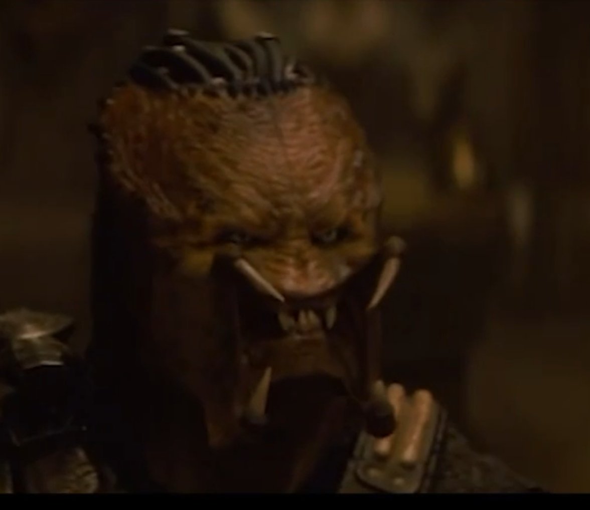 кто-то: улыбнись
я: