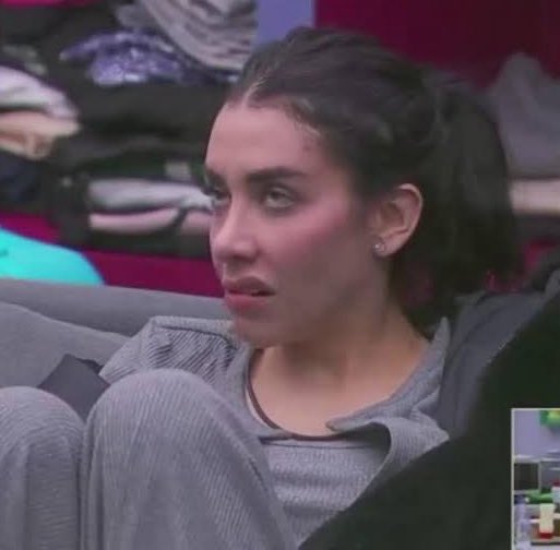 Los que dicen que su gallo es Adame. Acaso también se le debe algo a ese don. #LaGranjaVIP