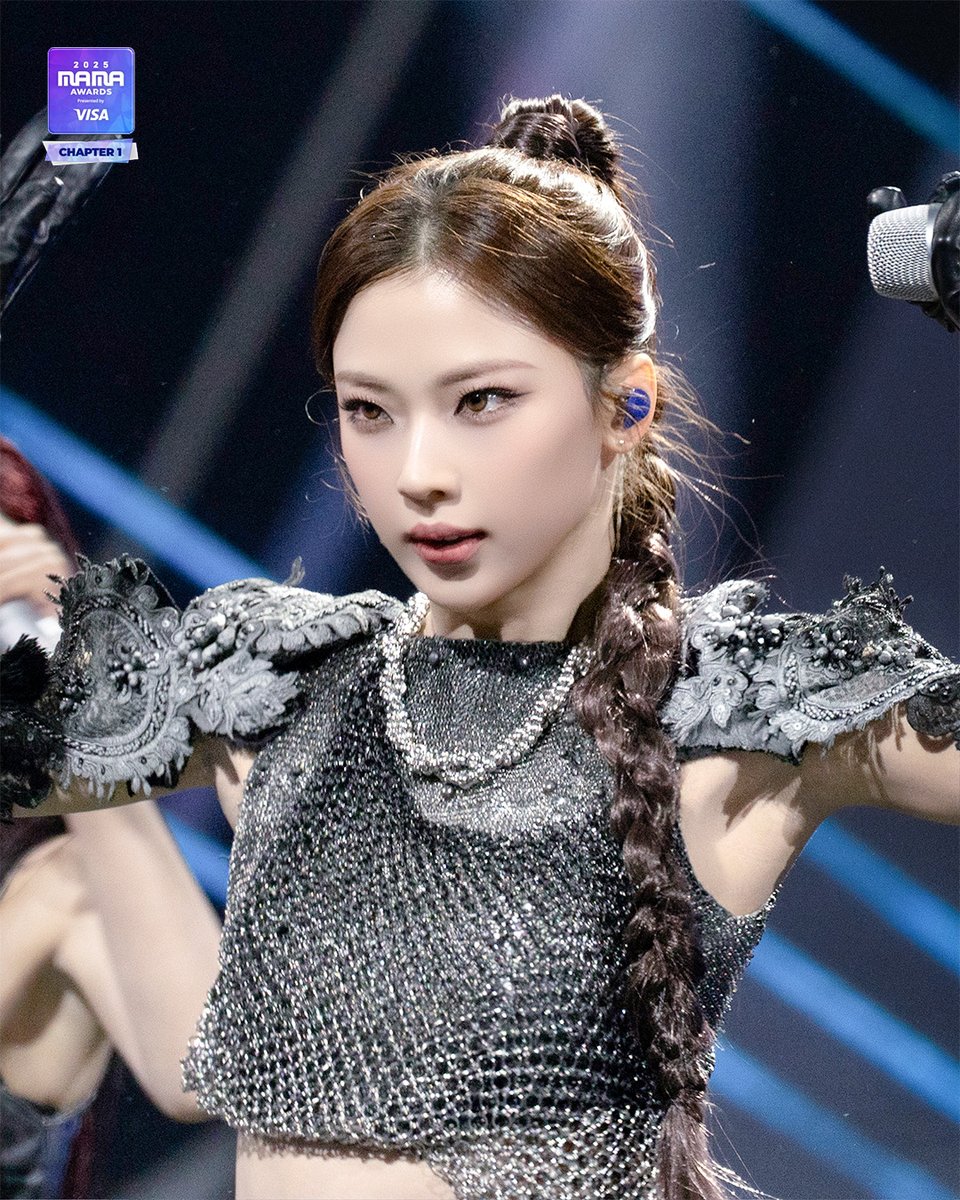 MnetMAMA's tweet photo. [#2025MAMA] MONSTER's NIGHT LIVE 📷

🎙️BABYMONSTER

HEAR MY ROAR, UH-HEUNG
2025 MAMA AWARDS

#MAMAAWARDS #2025MAMAAWARDS https://t.co/cXaX7RCI7R