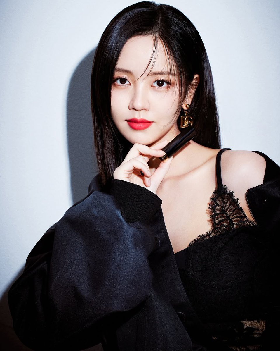 251129 쏘별𖤐 𝑼𝑷𝑫𝑨𝑻𝑬
💄

DolceGabbana_Beauty
돌체앤가바나_ 뷰티

🔗 instagram.com/p/DSbmLVTElPZ/…

#김소현 #Kimsohyun #金所泫 
#キムソヒョン