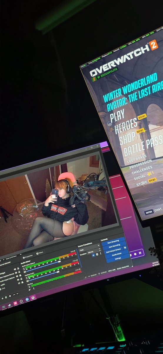 Try to throw my games, I bet you can't 😈 

#nsfwtwtًً   

Onlyfans @ VylithArsenic 
Fansly @  SuccuVylith