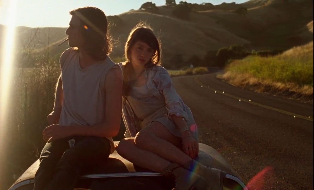 d44clovetrain's tweet photo. Real ones know Natalia Dyer from I Believe in Unicorns !