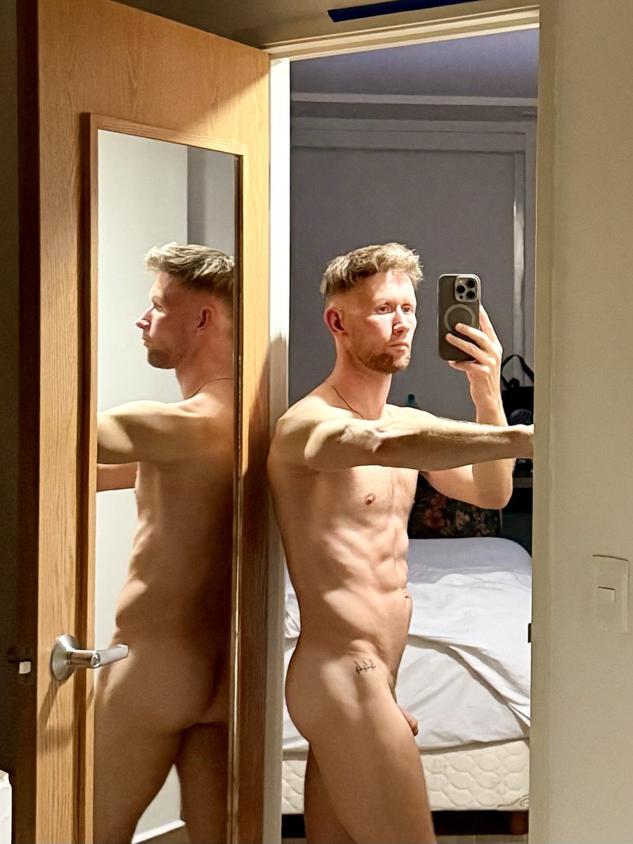 williamwest44's tweet photo. Man in the mirror 🪞 

https://t.co/IRH9C9fwCk

https://t.co/O5kuqFLQnC https://t.co/ynGI0BqsQe