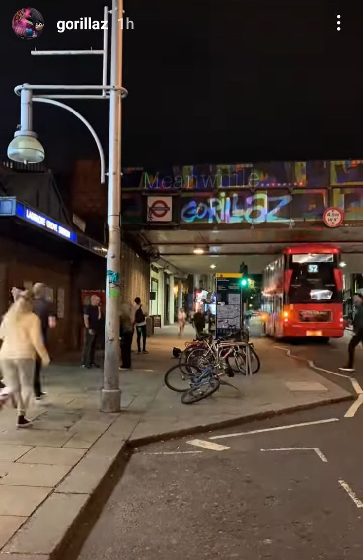 G0rillazarchive's tweet image. 