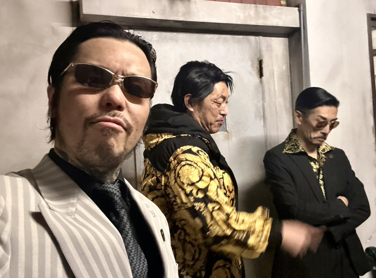渡瀬組、集結。

カメラマンさんに撮っていただいた、お写真到着し次第、改めて再度ポストしますので、お楽しみに！😘

渡瀬 勝↓
ぼく
<a href="/ShuheiNess/">周平🔥渡瀬勝❤️‍🔥鬼推し⚡️</a> 

獅子堂 康生↓
タキュさん
<a href="/kyuCOSAC/">wagi</a> 

鶴野 裕樹↓
ぱらきんさん
<a href="/baisyuu03/">ぱらきんa.k.a買収</a> 

#ウイコス
#渡瀬組
#渡瀬勝鬼推し
#渡瀬勝
#龍が如く
#コスプレ