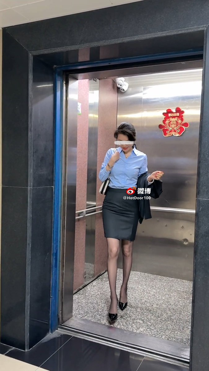 feiyee5's tweet photo. 灰丝人妻 #灰丝 https://t.co/5uJxqh0wTr